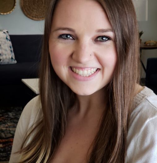 Headshot of Abby Wollin, MA, LMFT.