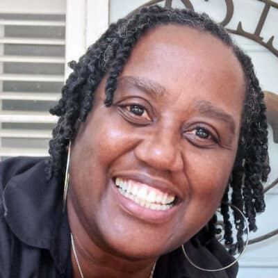 Deirdre Morgan headshot