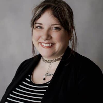 Veronica Temons headshot