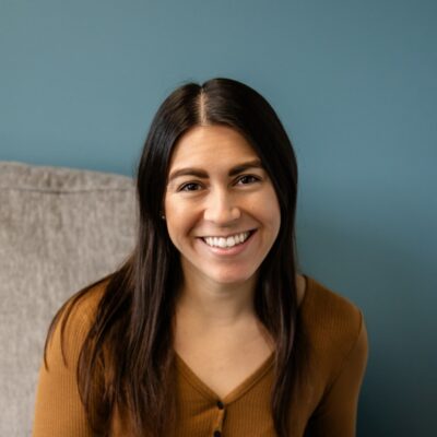 Emily Mendoza headshot