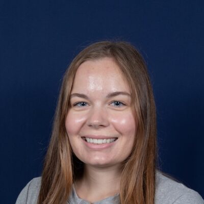 Hannah Childs headshot