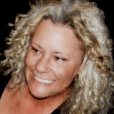 Kimberly Merrill headshot