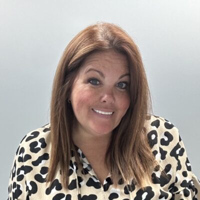 Lyndsay Burton headshot