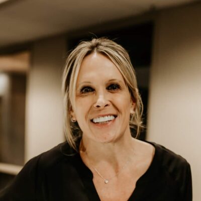 Nicole Stark headshot