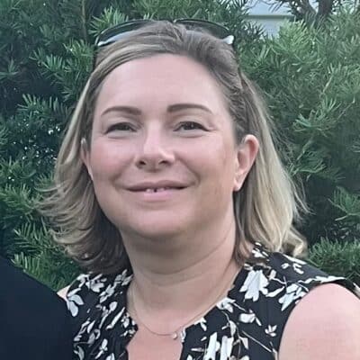 Katie McLean headshot