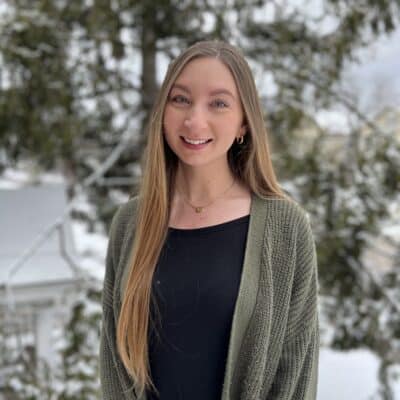 Marion Andie Cutright headshot