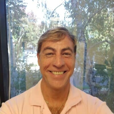 Dennis Edwards headshot