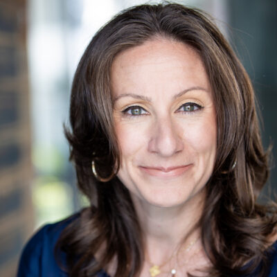 Cynthia Stern headshot