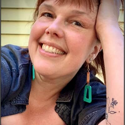 Holly Little Van Straaten headshot