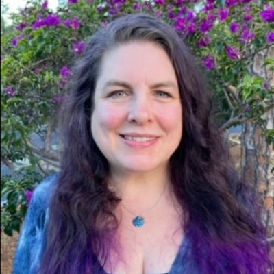 Danielle Duryee headshot