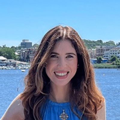 Stacey Cameron headshot