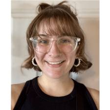 Courtney Pickworth headshot