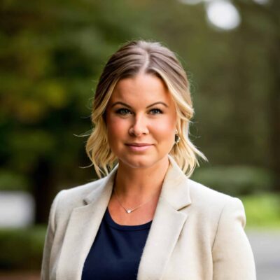 Ashley Solberg headshot