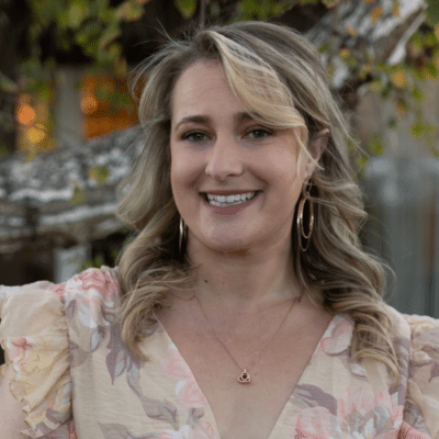 Megan Fehte headshot