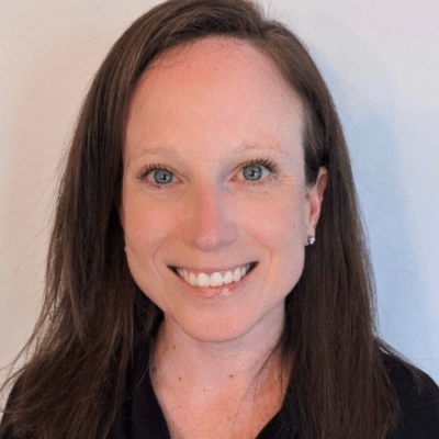 Molly Cambell headshot