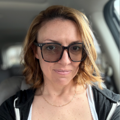 Rachel Phillips headshot