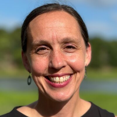 Susanna Moore headshot