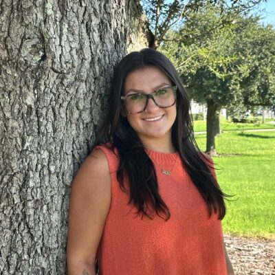 Taylor Vicente headshot