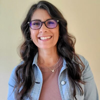 Valerie Petre headshot