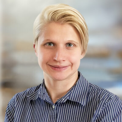 Alexa Glowaniak headshot