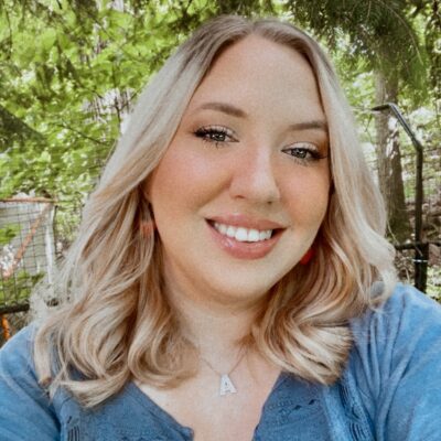 Anna Bradley headshot