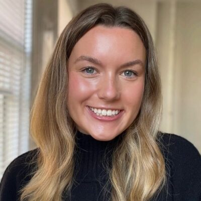 Julia Wondrack headshot