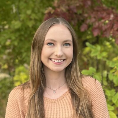 Lauren Resch headshot