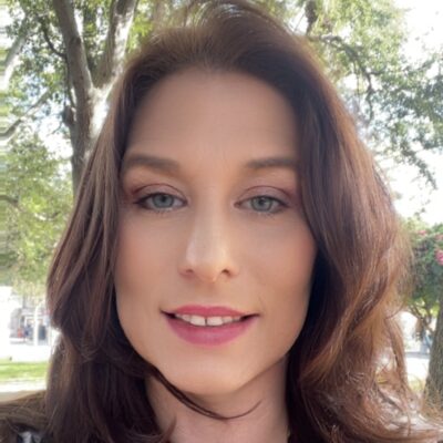 Danielle Kohl headshot