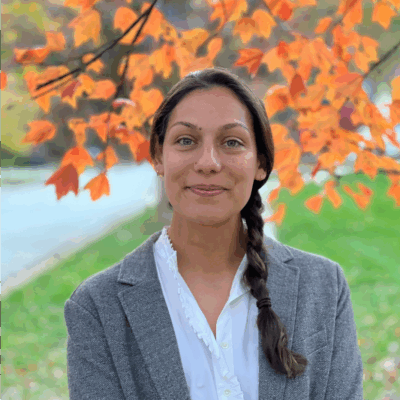 Sarah Vanell headshot