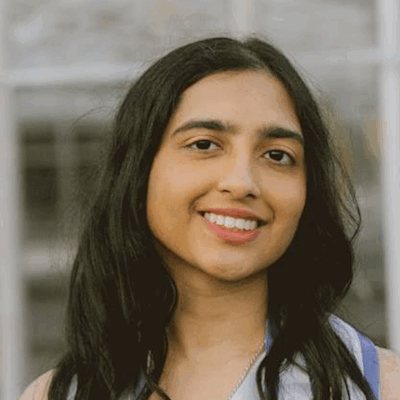 Simran Puri headshot